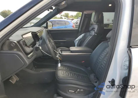 2024 Rivian R1S Adventure z USA, uszkodzony, nr VIN 7PDSGBBA0RN040075